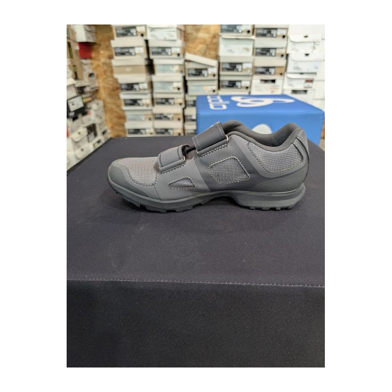 Sprzedam buty rowerowe Giro berm w r.39
