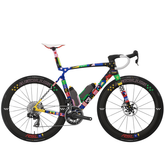 Rower TREK Madone SLR 9 AXS Gen 8 - The First 50 ICON