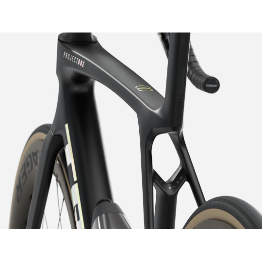 Rower TREK Madone SLR 9 AXS Gen 8